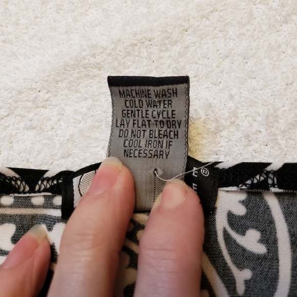 🐱Carole Little Short Sleeve Black & White Top - Picture 4 of 5